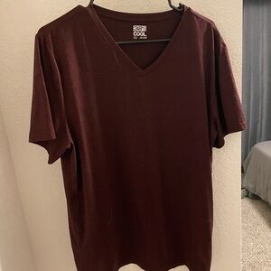 32 Degrees Men's V-Neck Burgundy Tee